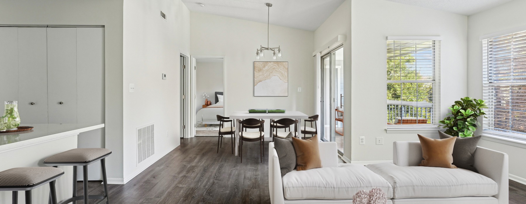 Living room & dining room 
